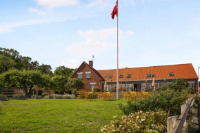 Lovely Apartment At Beautiful Solgaarden 9 in Svaneke